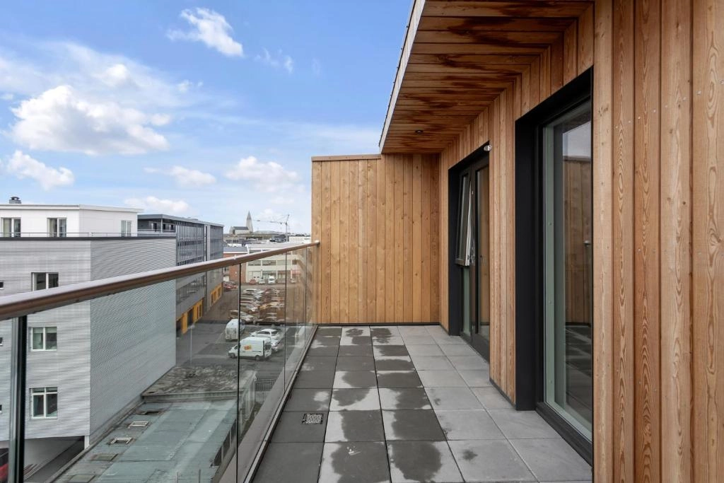 B18 Apartments balcony
